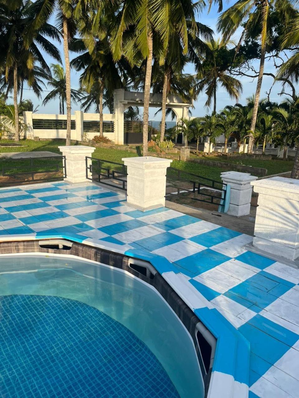 Ceylonta Beach Resort And Spa 함반토타 외부 사진